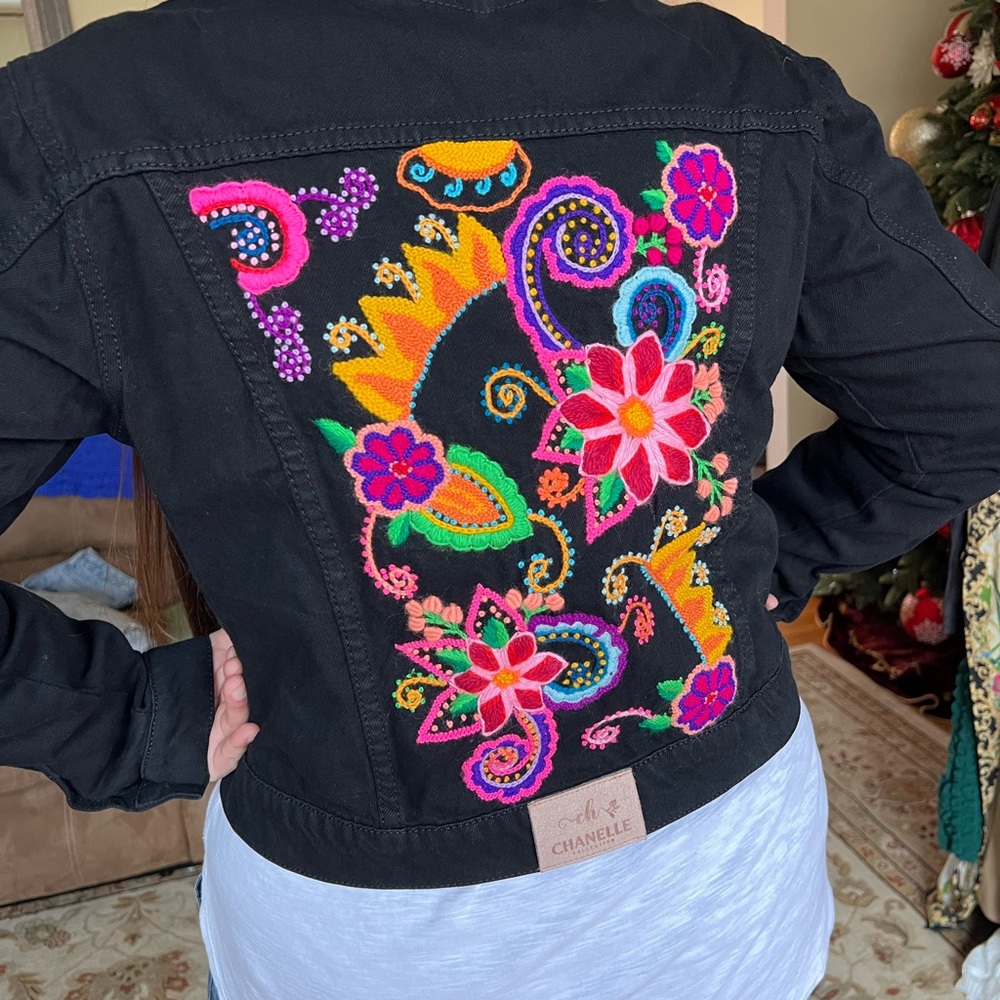 Jacket - Picture 8 of 8